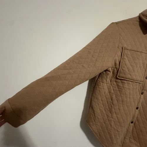 LOVE TREE Lightweight Beige Quilted Shacket - Size S - photo 3
