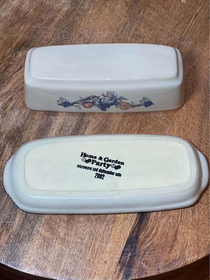 Collectible 2002 Home & Garden Party Fruit Butter Dish - photo 5