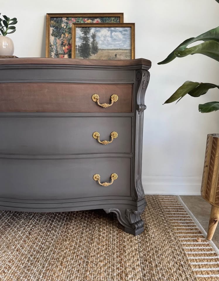 Refinished Vintage Louis XV Dresser / French Provincial Buffet - photo 2