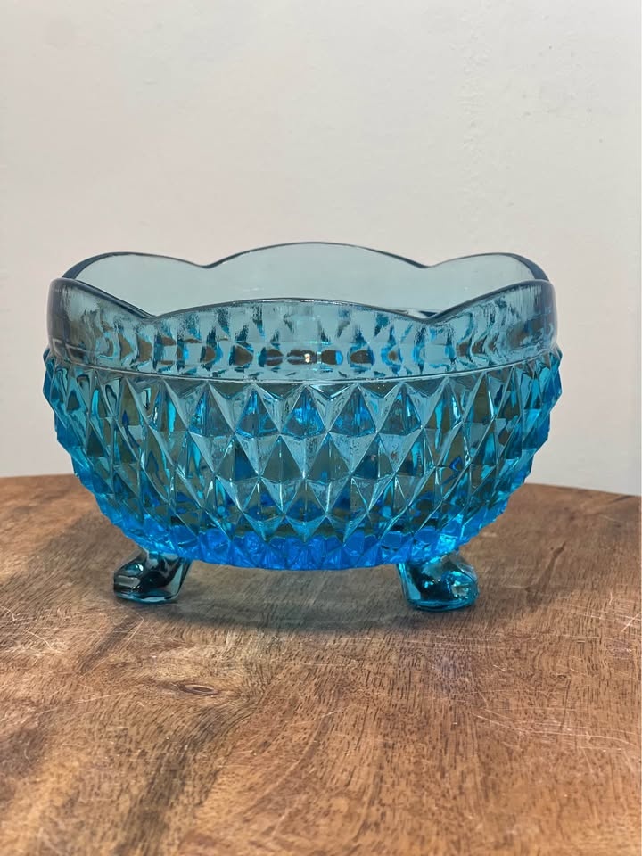 Vintage Diamond Point Regal Blue Glass Bon Bon Dish - photo 2