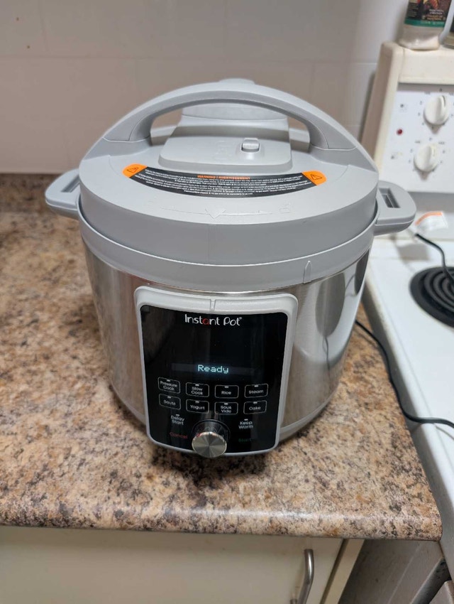 Instant Pot Cooker 9-1 - photo 4