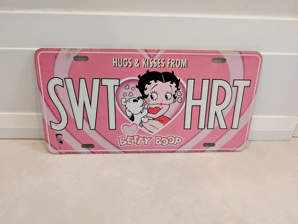 2003 Betty Boop Hugs & Kisses License Plate