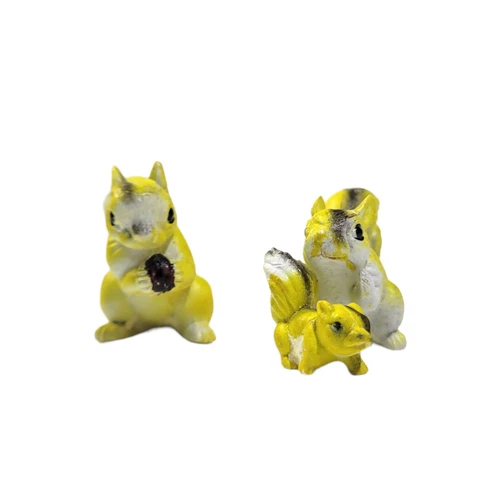 Vintage Miniature Squirrels Chipmunks Figures Made In Hong Kong