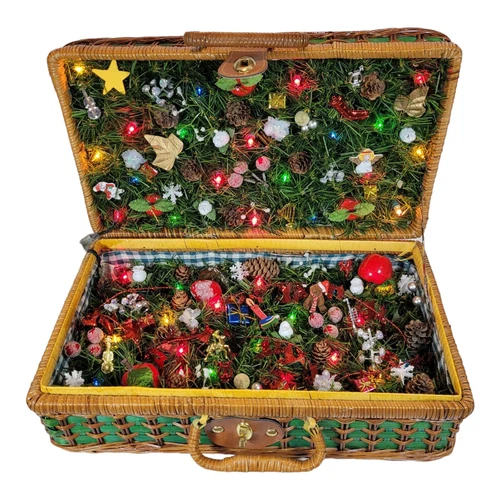 Vintage Christmas Display Box Decoration With Lights