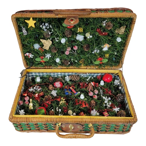 Vintage Christmas Display Box Decoration With Lights - photo 2