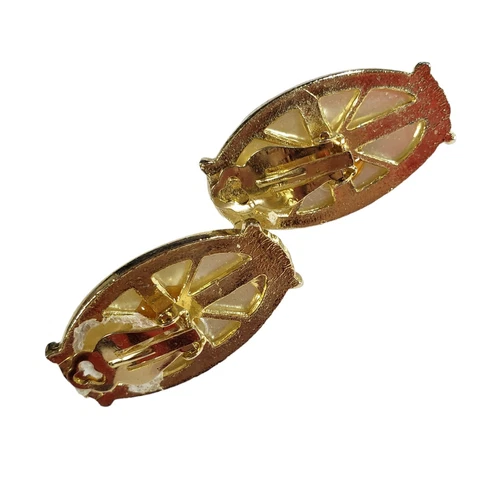 Vintage Bulky Clip On Earrings Pearl? Gold Tone - photo 2