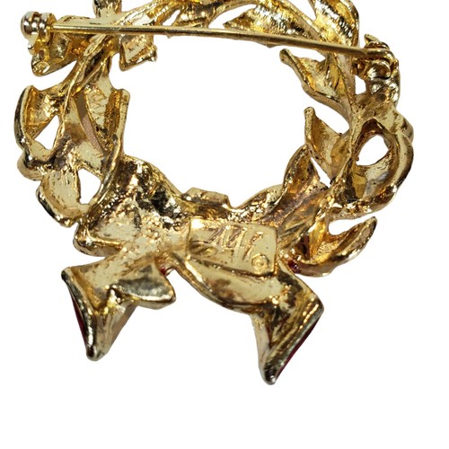 Vintage Gold Tone Christmas Wreath Brooch Pin - photo 3