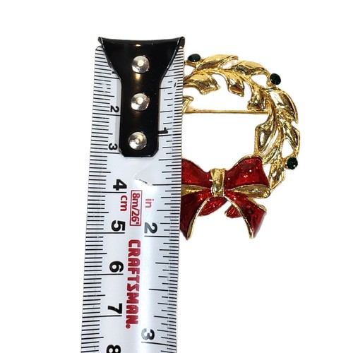 Vintage Gold Tone Christmas Wreath Brooch Pin - photo 4