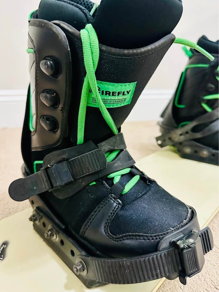 Snowboard 120cm with Boots (Size 4) - photo 3