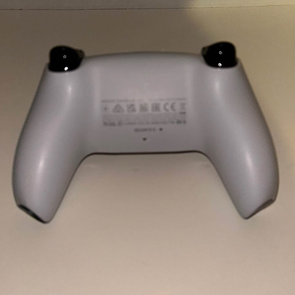 Working PS5 Controller Like New - photo 2