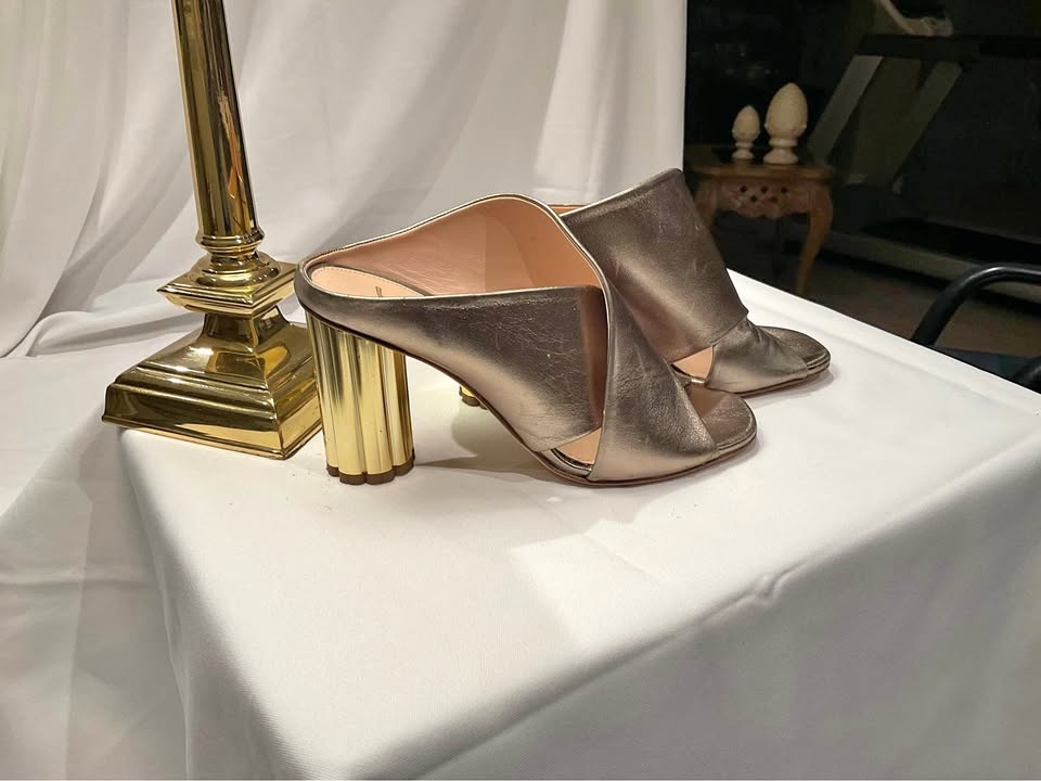 Gold Leather Mules with Scalloped Heel - Size 37