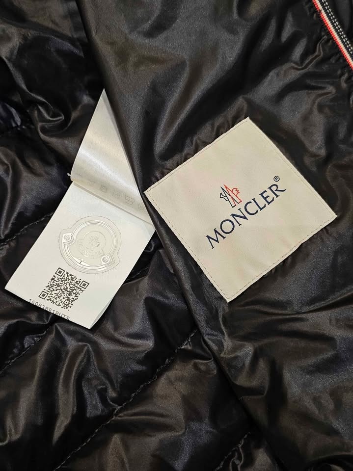 Moncler Daniel Jacket - photo 3