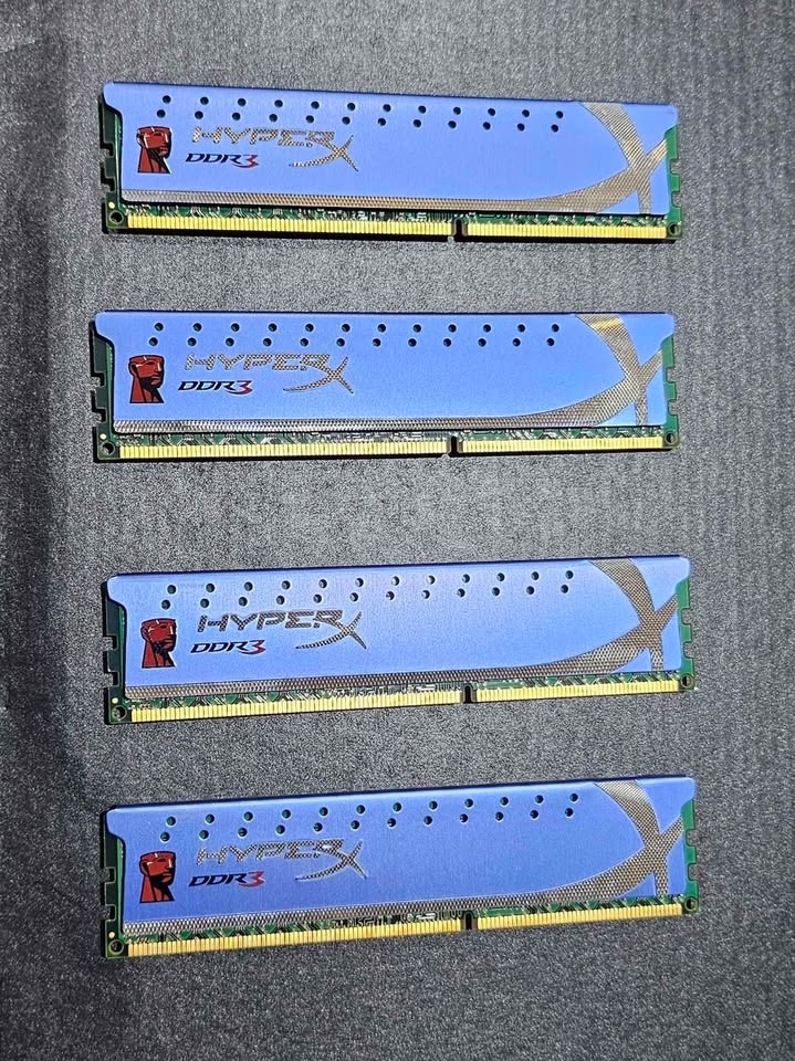 PC Upgrade Bundle – RAM + GPUs + Monitor Stand - photo 5