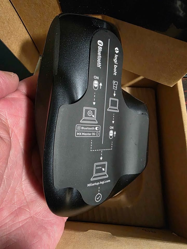 Logitech MX Master 3s - photo 3