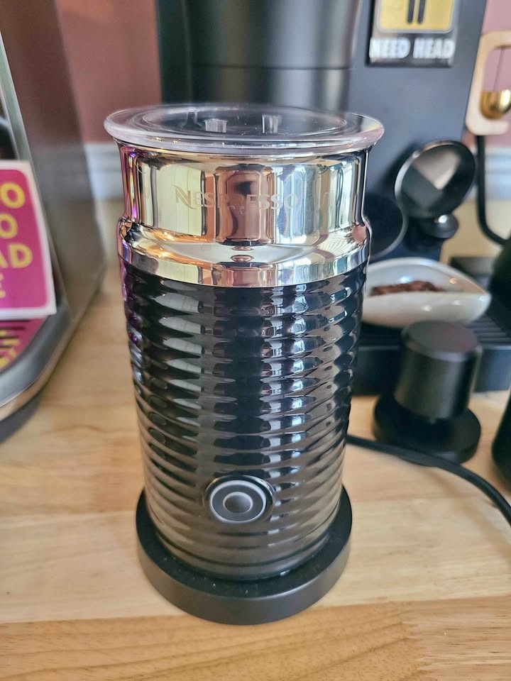 Nespresso Aeroccino 3, Milk Frother and Cold Foam machine