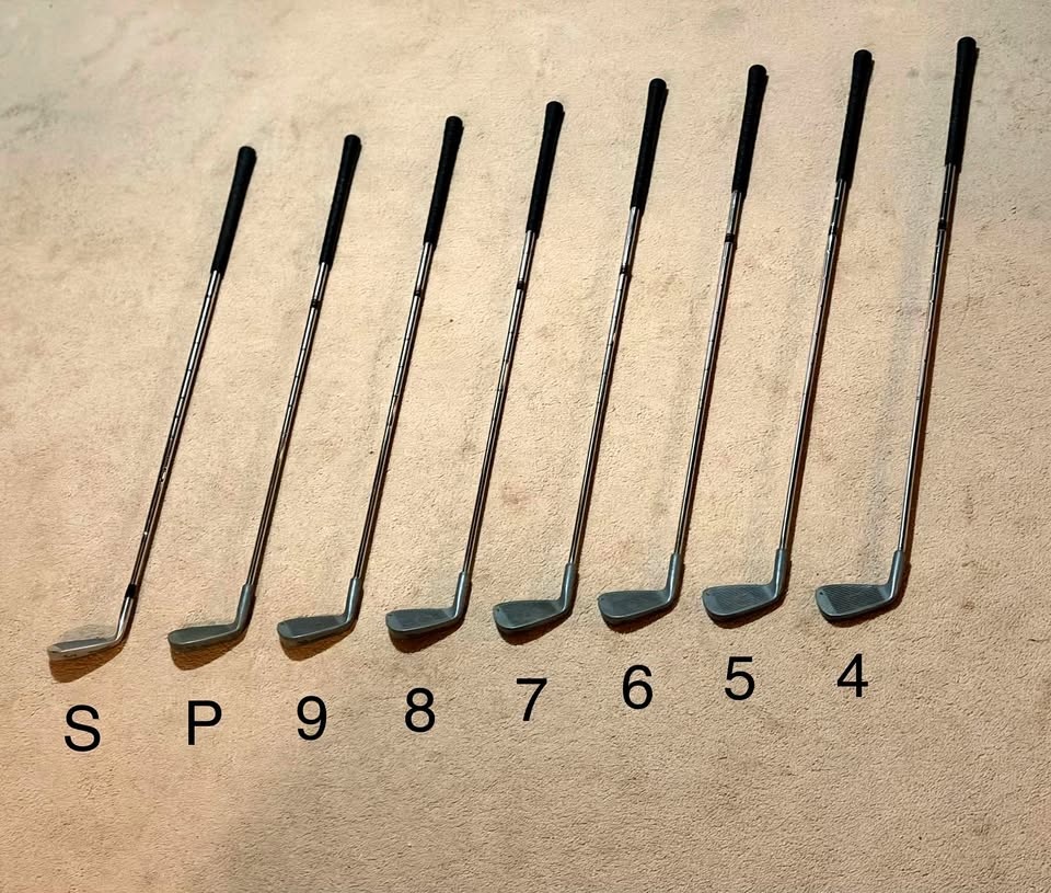 Complete Right-Handed Golf Set + Bag