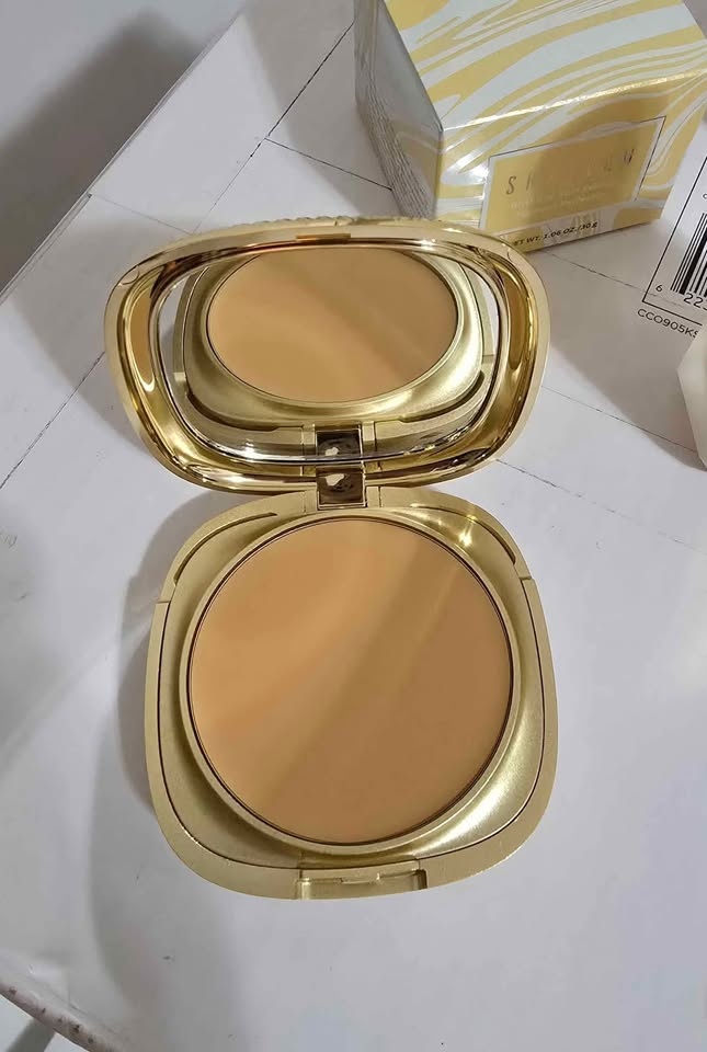 Kiko Milan Golden Waves Cream Foundation - Shade Medium 05