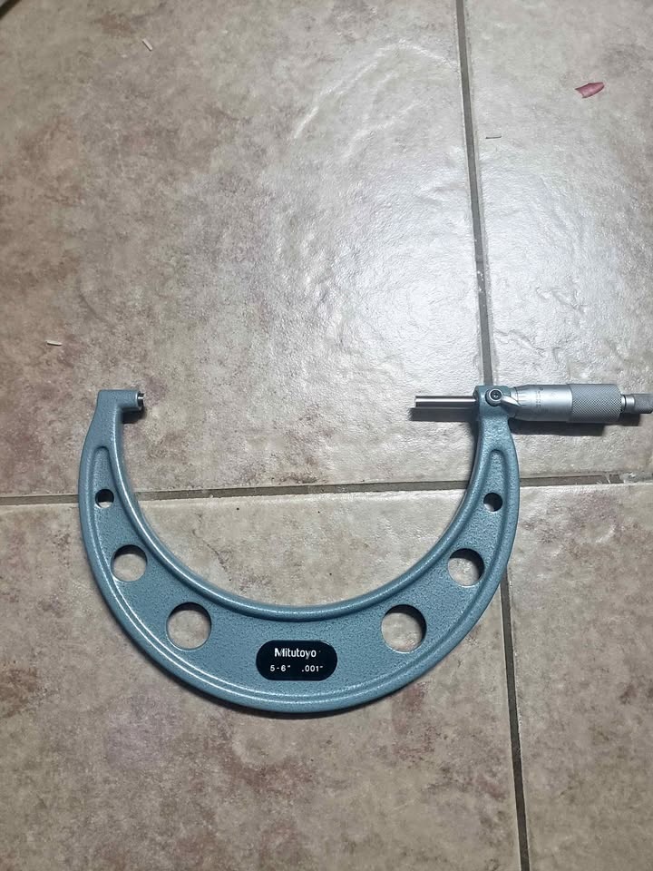 Mitutoyo 5-6" Caliper