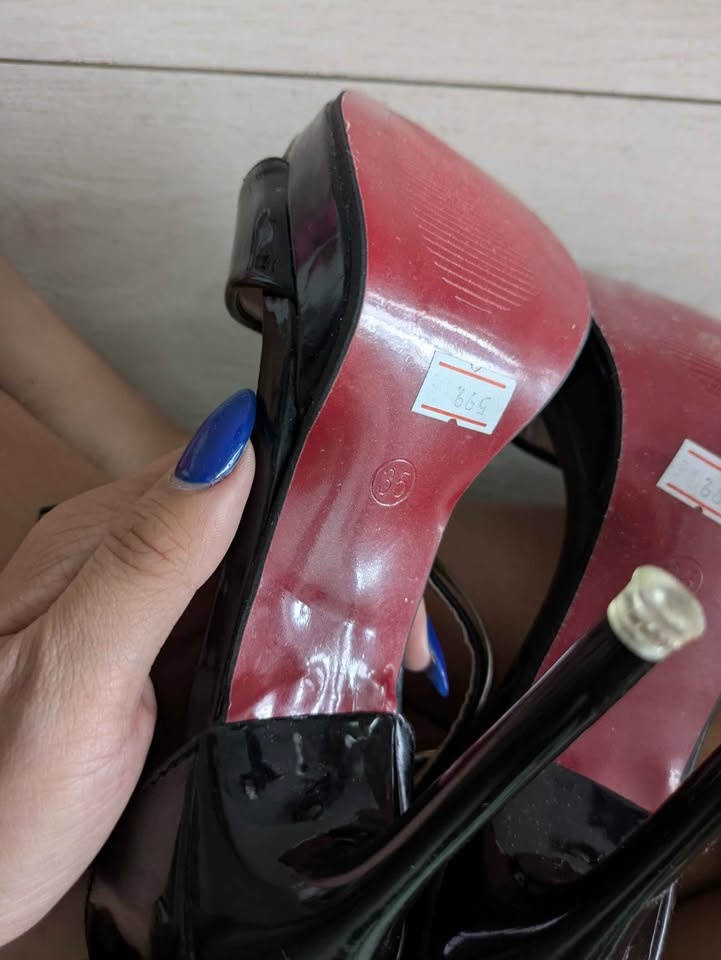 New Leather Black Heels - photo 2