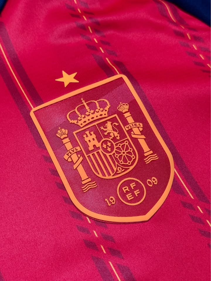 Spain 2026 World Cup Home Jersey | Lamine Yamal #19 | Size S | F - photo 2