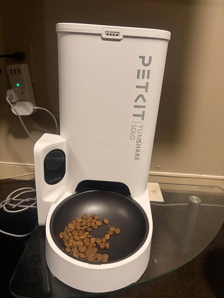 Automatic feeder and water fountain for pets - photo 2