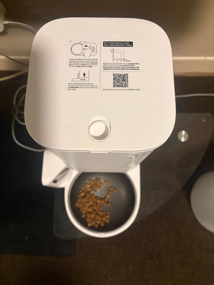 Automatic feeder and water fountain for pets - photo 5