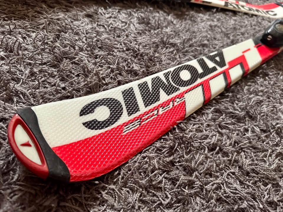 Atomic Youth skis - excellent condition! - photo 3