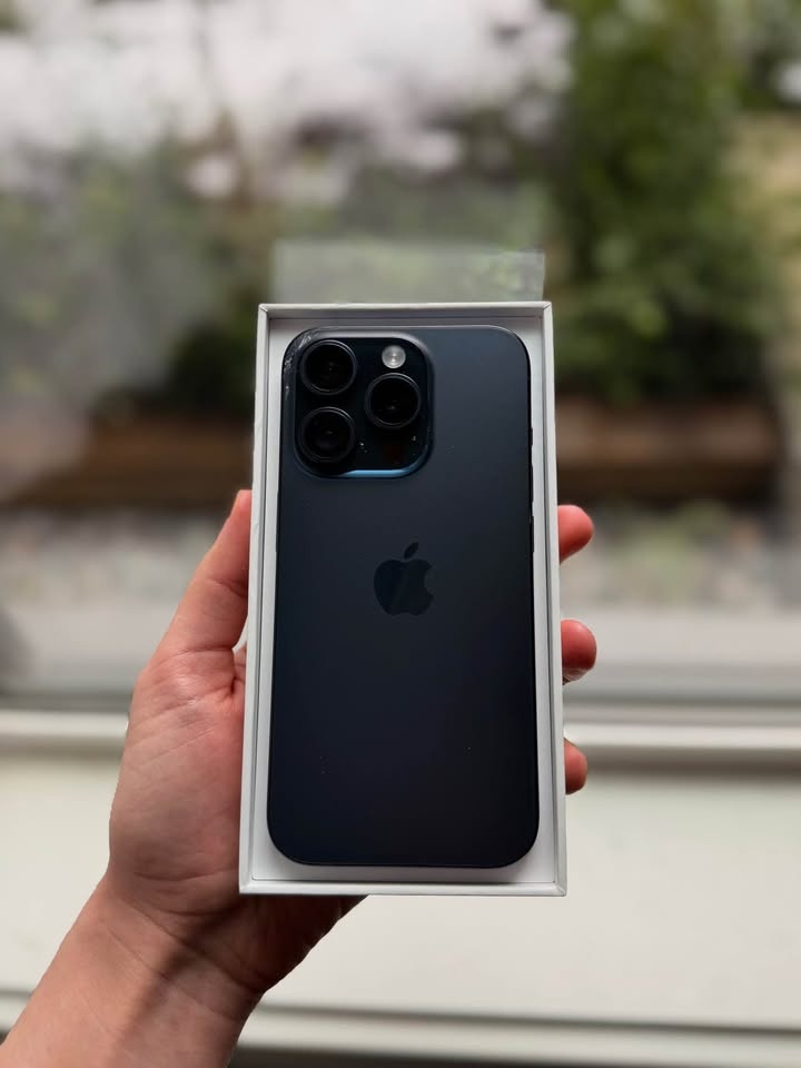 iPhone 15 Pro – Blue Titanium – 128GB - photo 2