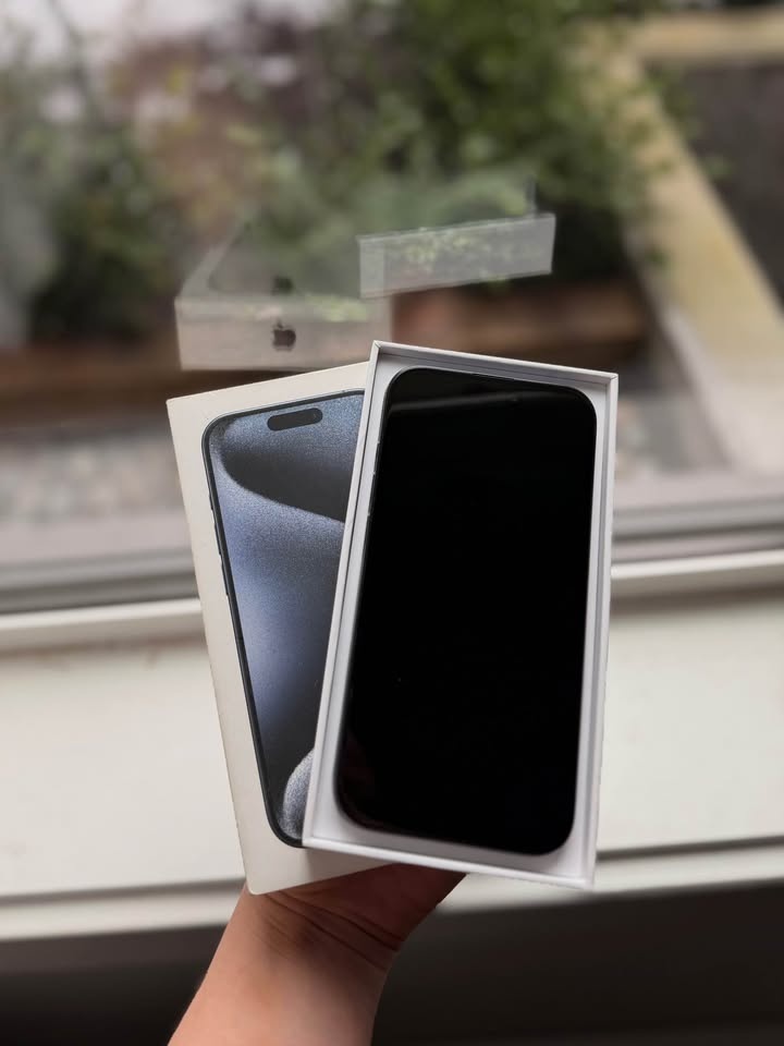 iPhone 15 Pro – Blue Titanium – 128GB - photo 4