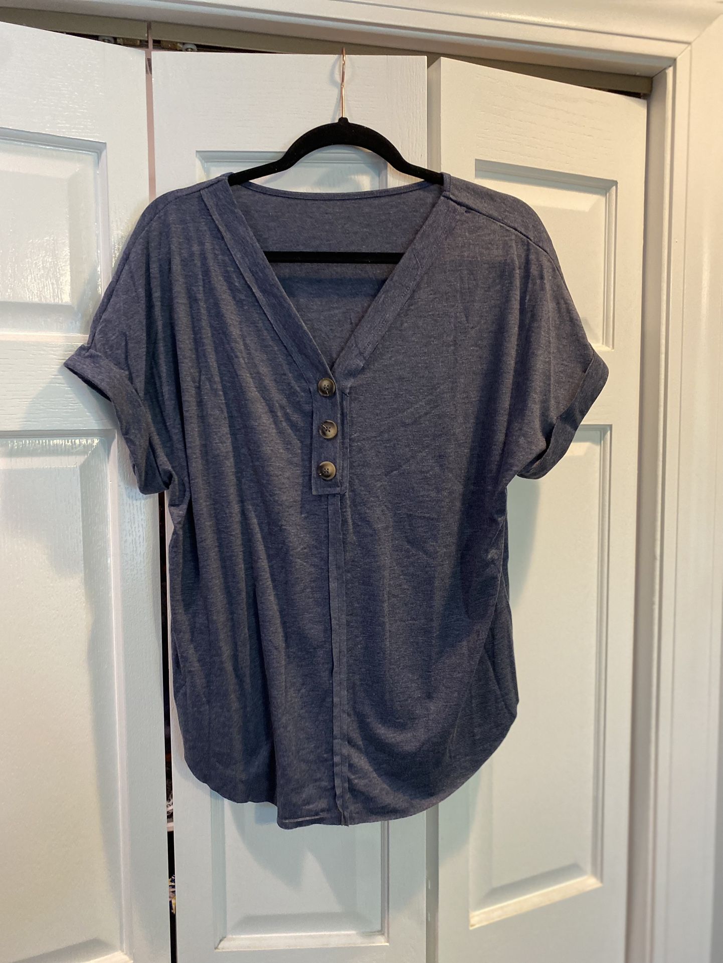 NEW Women’s (3) Size Large Tanks & T-shirts - photo 3