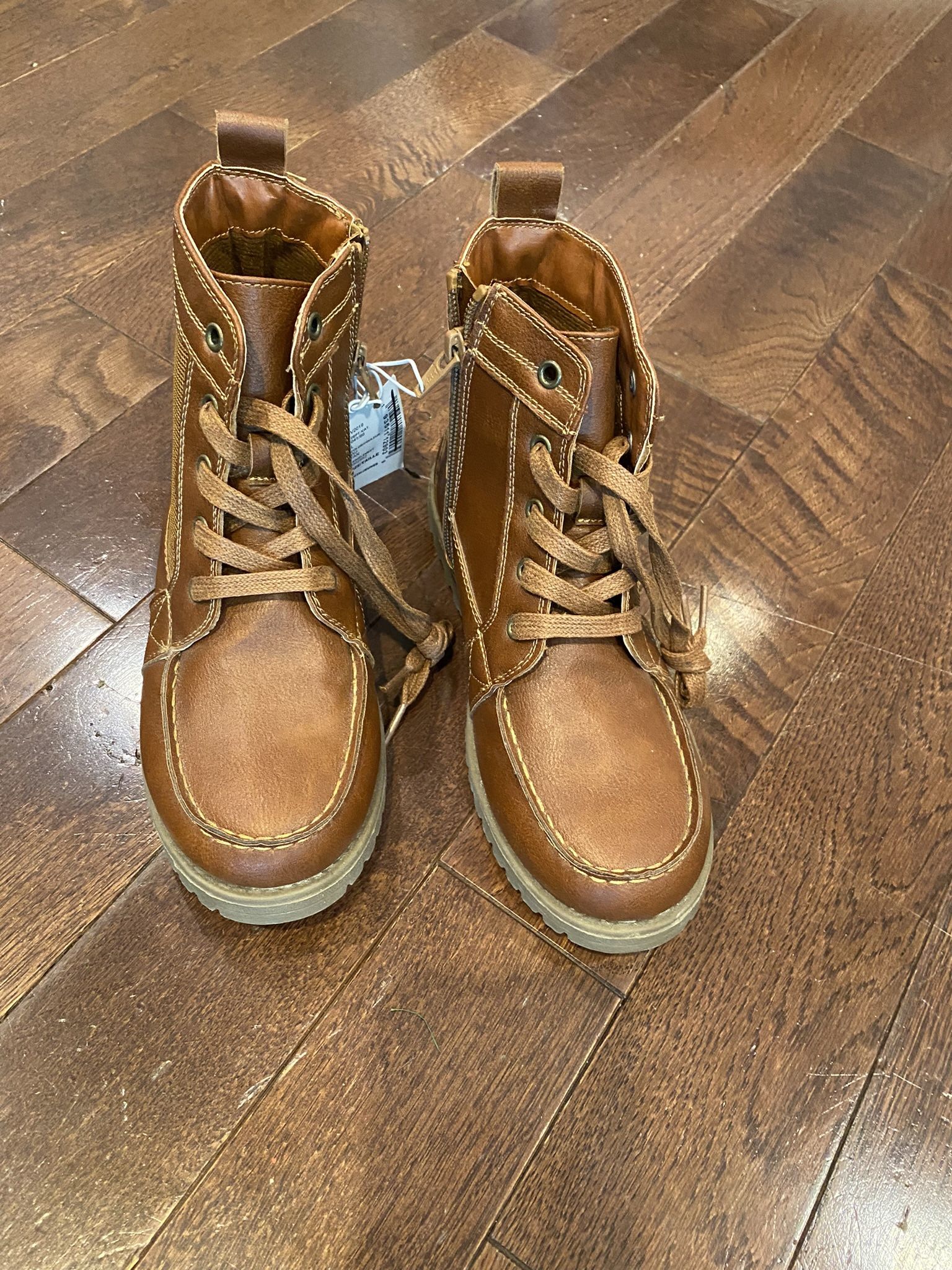 New with Tags Boys Size 3 Dress Boots $12