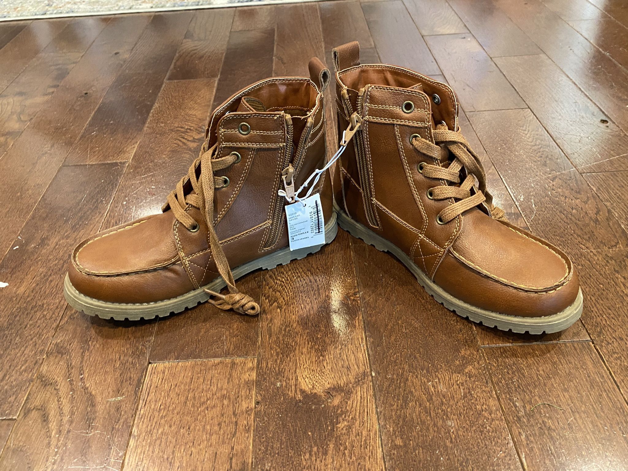 New with Tags Boys Size 3 Dress Boots $12 - photo 2