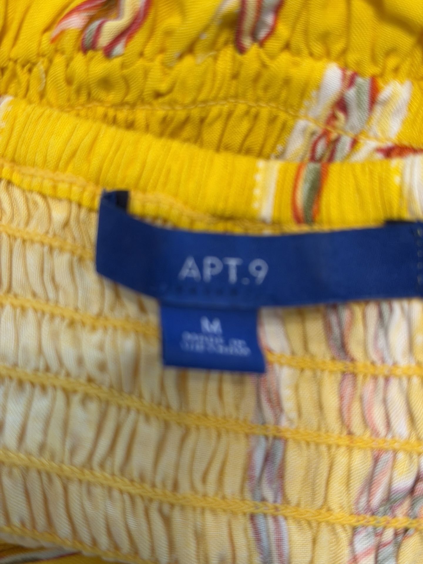 Like New Women's Apt. 9 Medium Yellow Dress $8 - photo 4