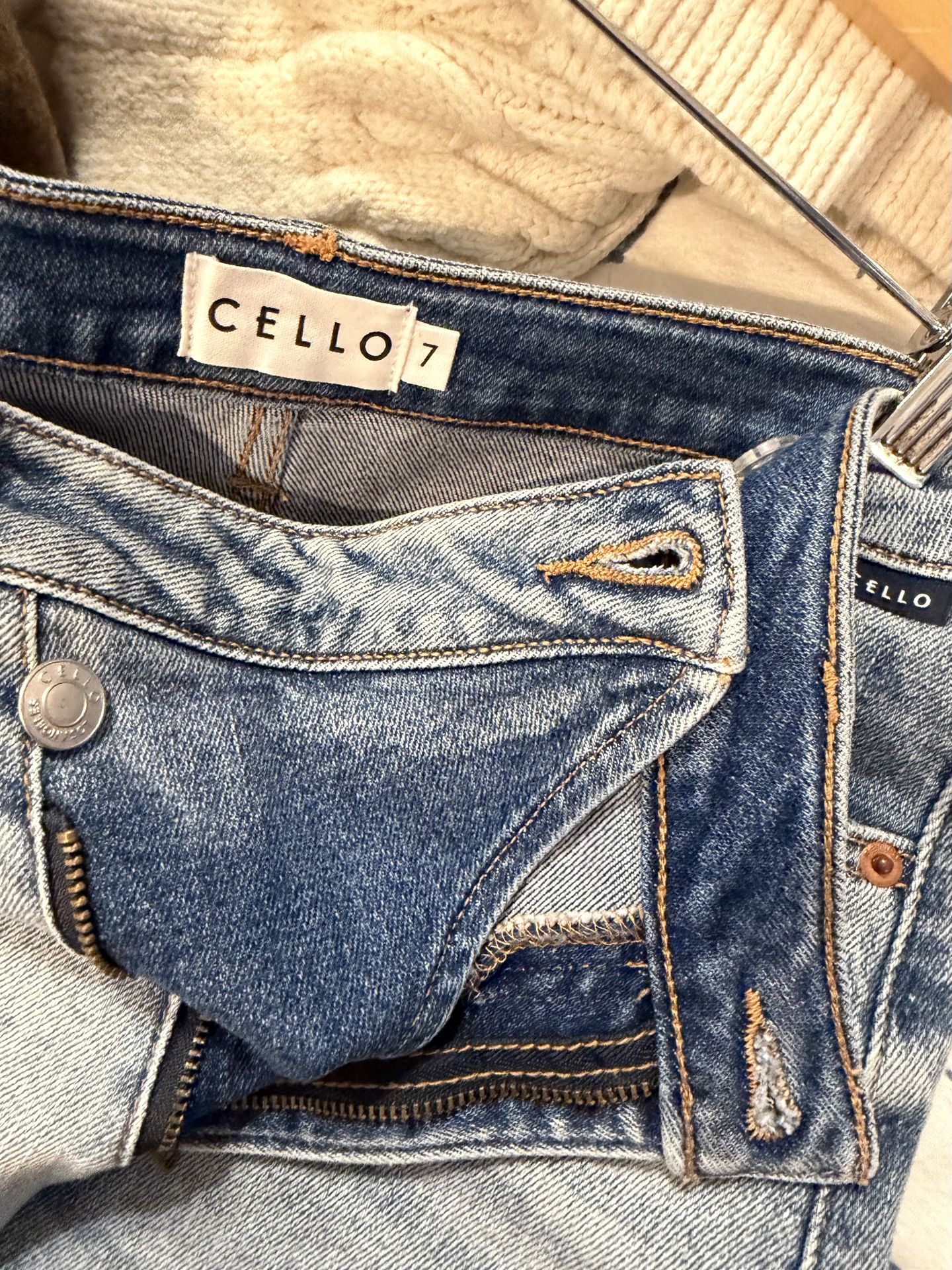 Cello Women's Crossover Cotton Denim Jeans - Size 7 - photo 3