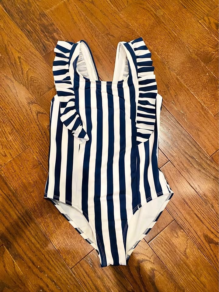 Little Girls Size 7/8 Navy Blue and White striped. Like new $8