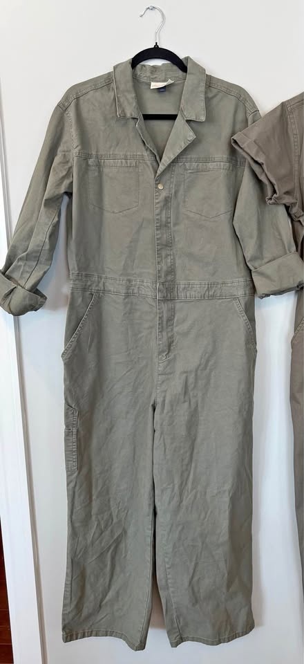 Women's Size 12 Army Green Romper w/ Adjustable Sleeves $15