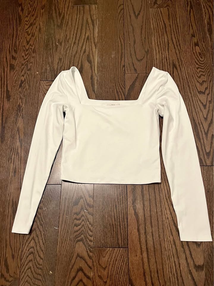 White Artizia Squareneck Longsleeve - Size Medium