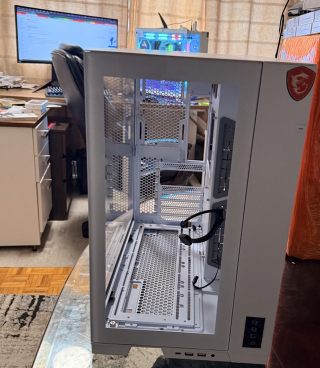 Gaming Computer case Lian Li O11Vision - photo 3