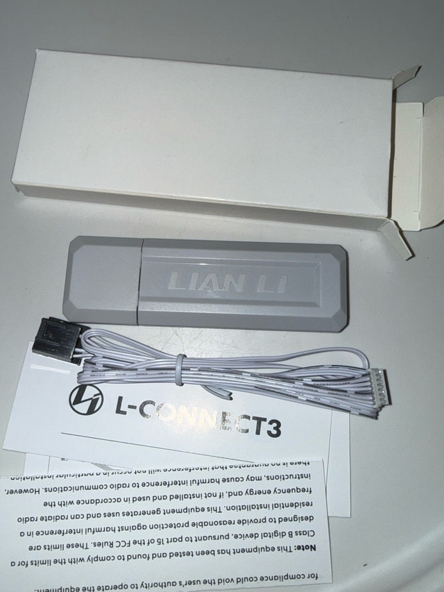 Lian Li L-CONNECT 3 Fan Controller wireless Hub
