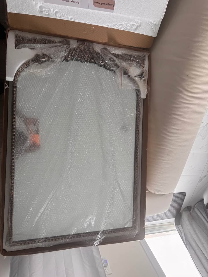 Vintage Baroque Mirror 24x36'' - photo 4