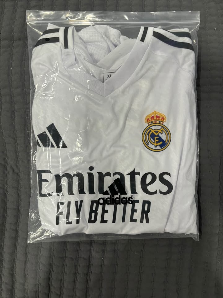 Real Madrid jersey - photo 3