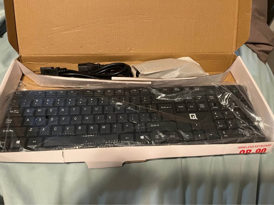 Wireless Keyboard and Mouse - photo 2