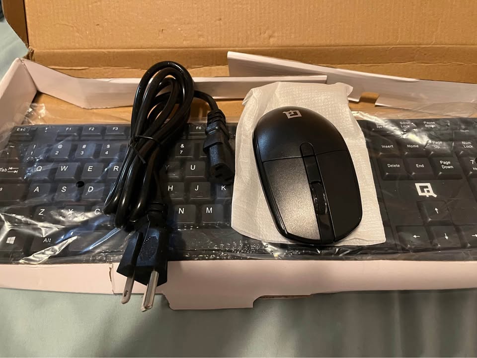 Wireless Keyboard and Mouse - photo 3