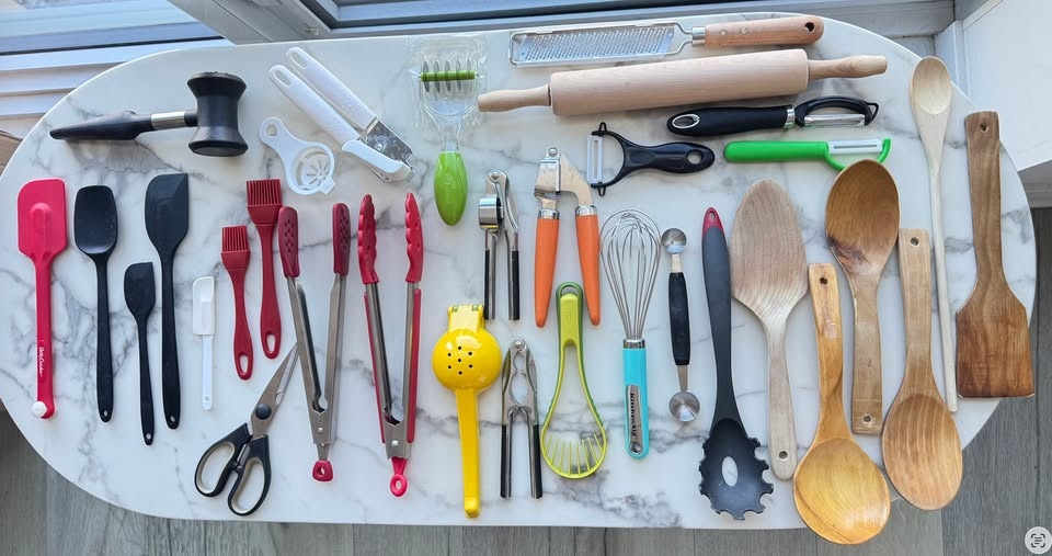 Kitchen Utensil Bundle – Spatulas, Whisk, Peeler, Rolling Pin + - photo 4
