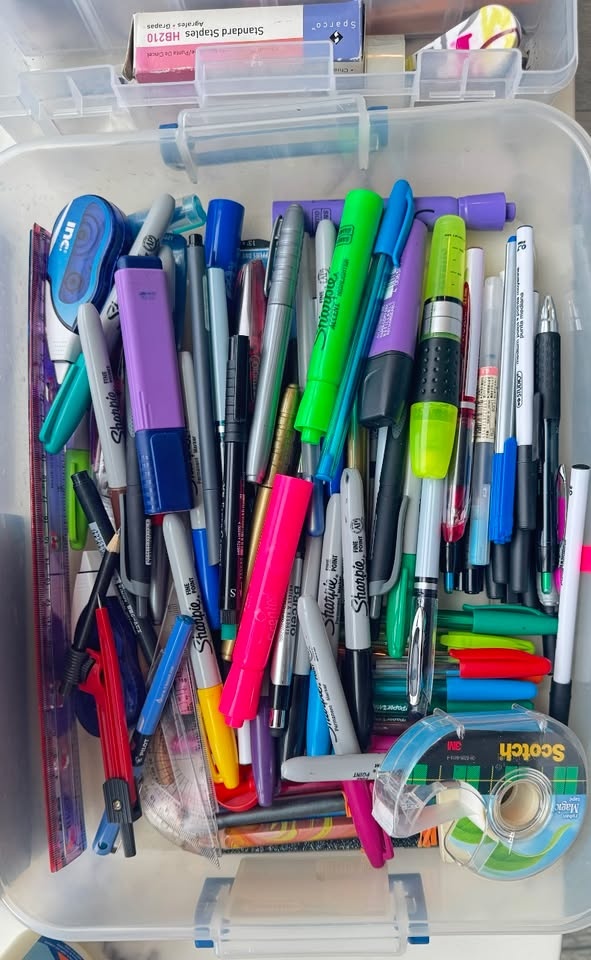 Arts & Crafts Supply Bundle – Markers, Pens, Glue, Glitter, Craf - photo 2