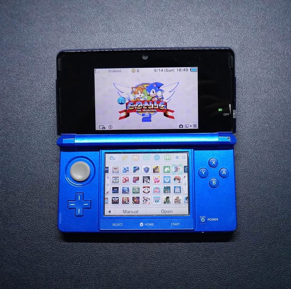 Nintendo 3DS - Blue (Condition 8.5/10) - photo 3