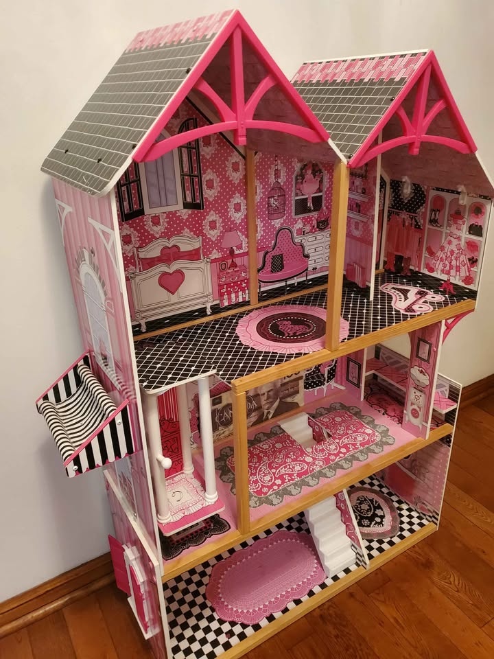Large Kiddy Kraft Doll House - photo 2