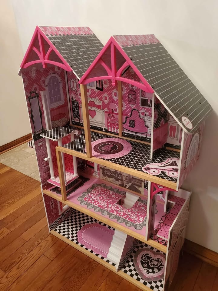 Large Kiddy Kraft Doll House - photo 4