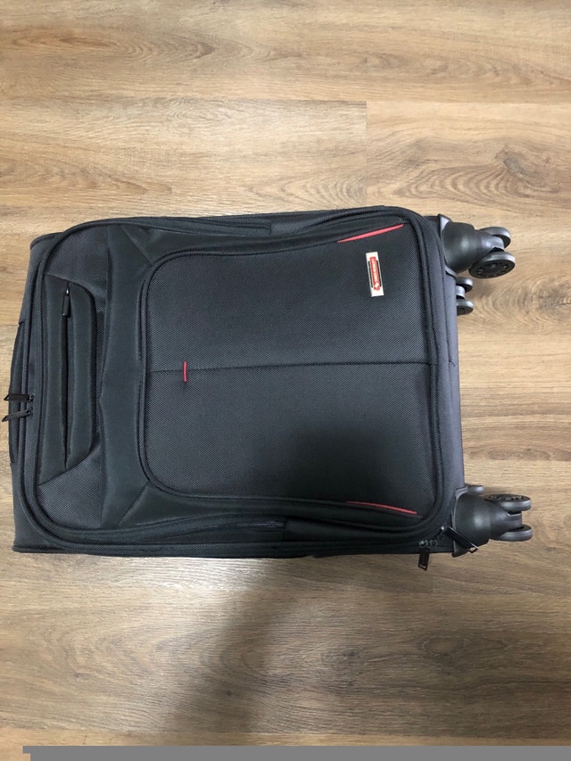 NEW!! Swiss mobility carry on luggage - photo 2