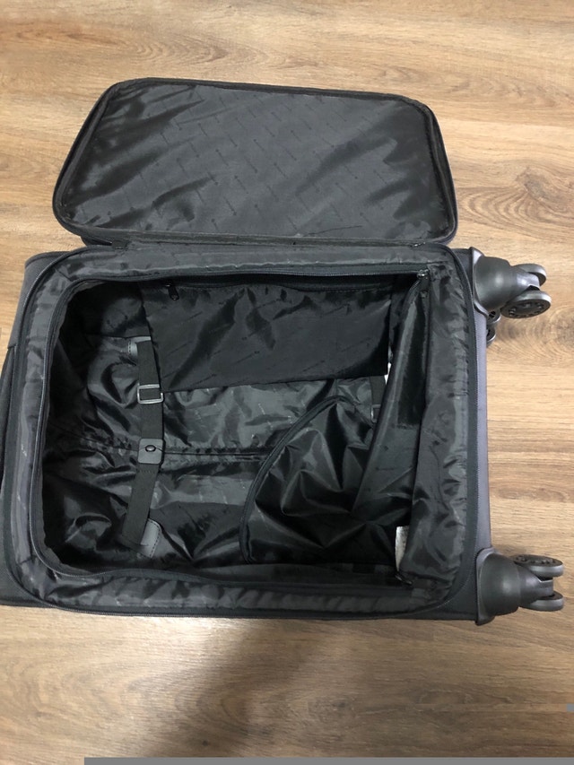 NEW!! Swiss mobility carry on luggage - photo 3